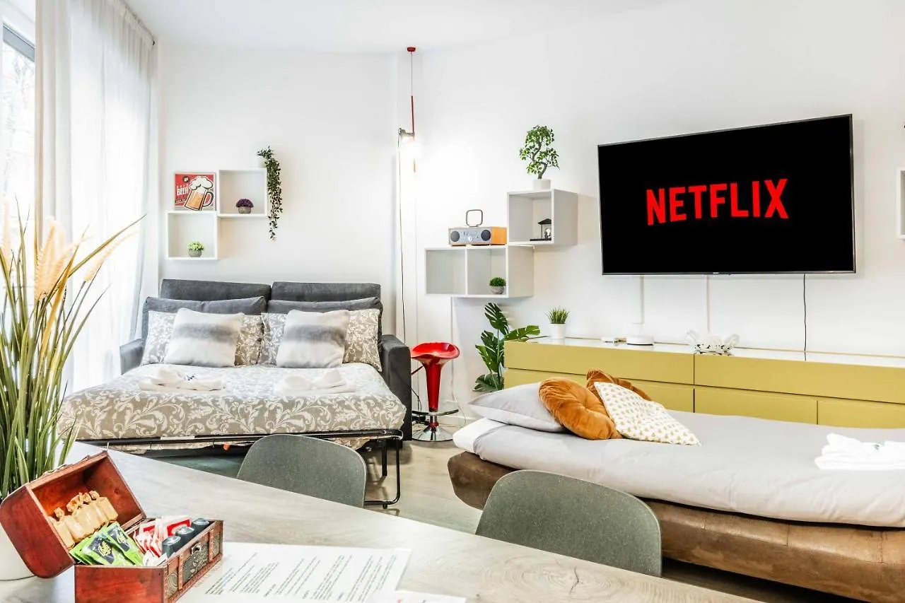 Cozy Home San Siro-Duomo Netflix & Design Milan Apartment