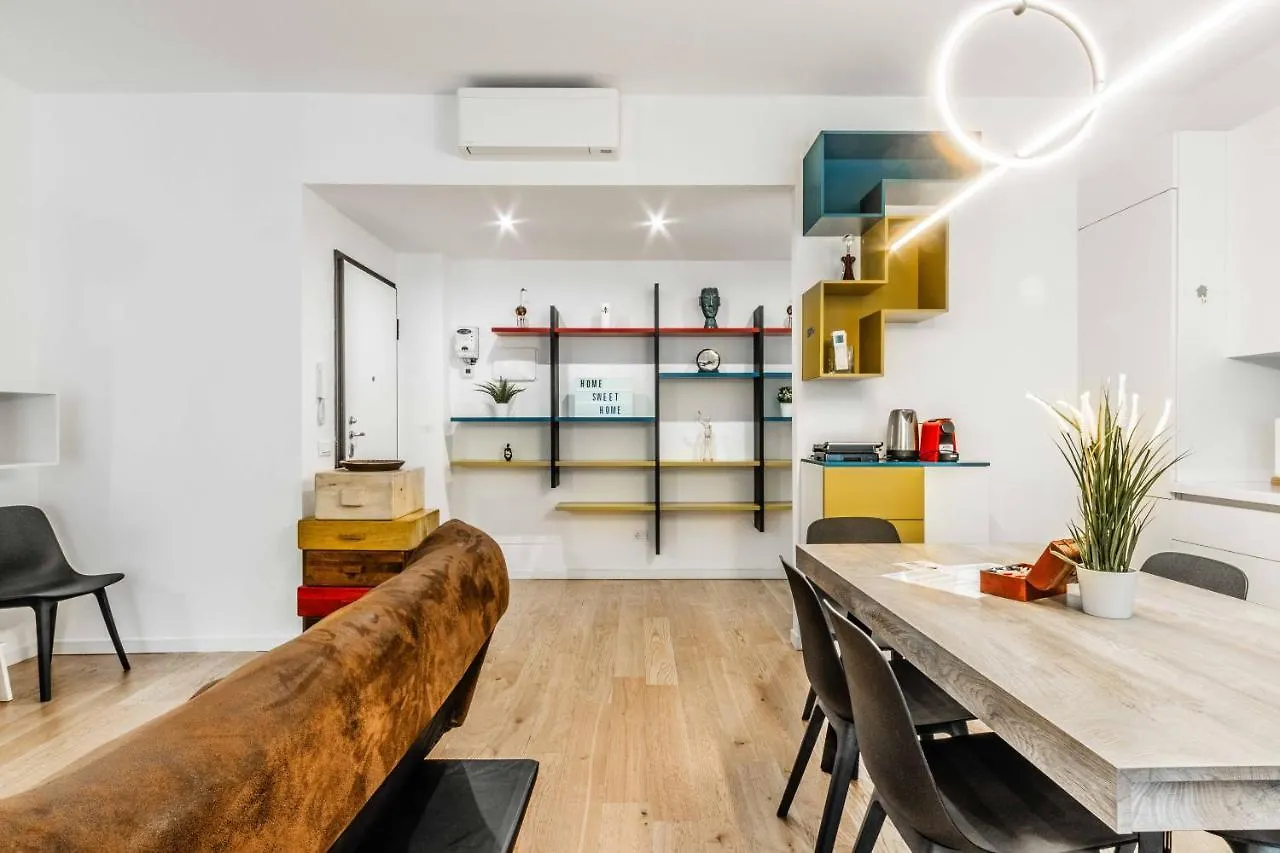 Cozy Home San Siro-Duomo Netflix & Design Milano 0*,  İtalya