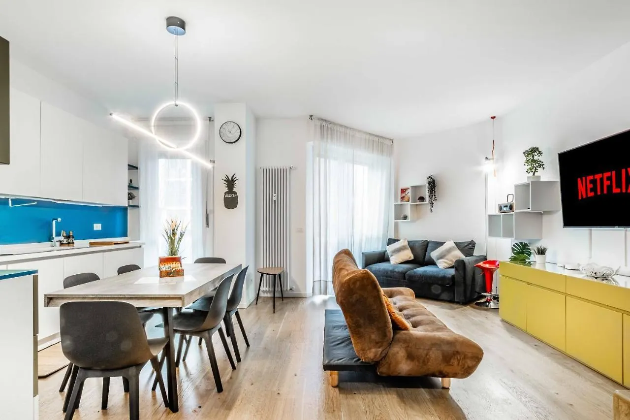 Cozy Home San Siro-Duomo Netflix & Design location